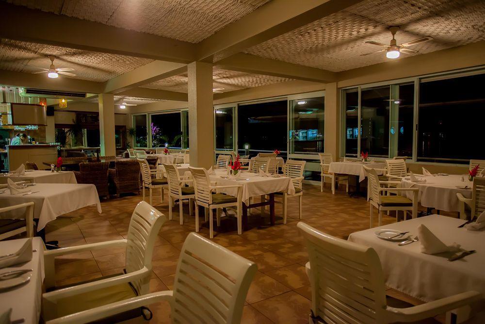 Chantillys On The Bay Порт-Вила Экстерьер фото